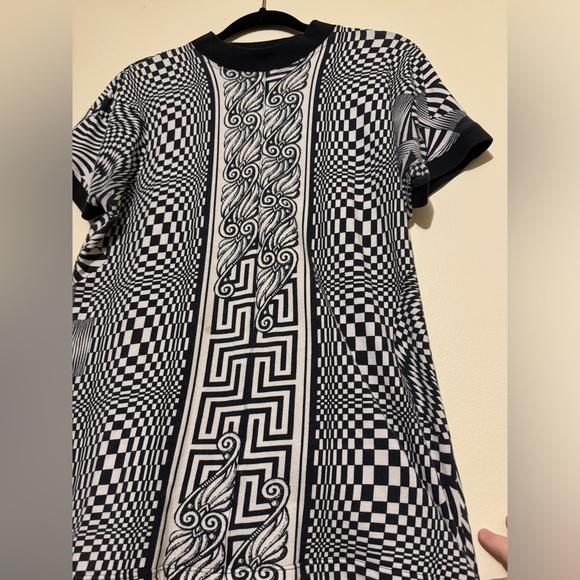 Very Rare Gianni Versace Baroque Optical Greca print Tshirt - Picture 1 of 9